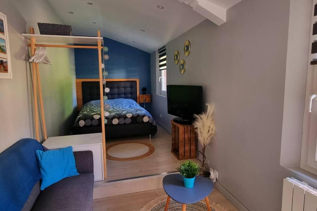 Studio indépendant avec terrasse vue jardin Beauchamps  Extérieur photo