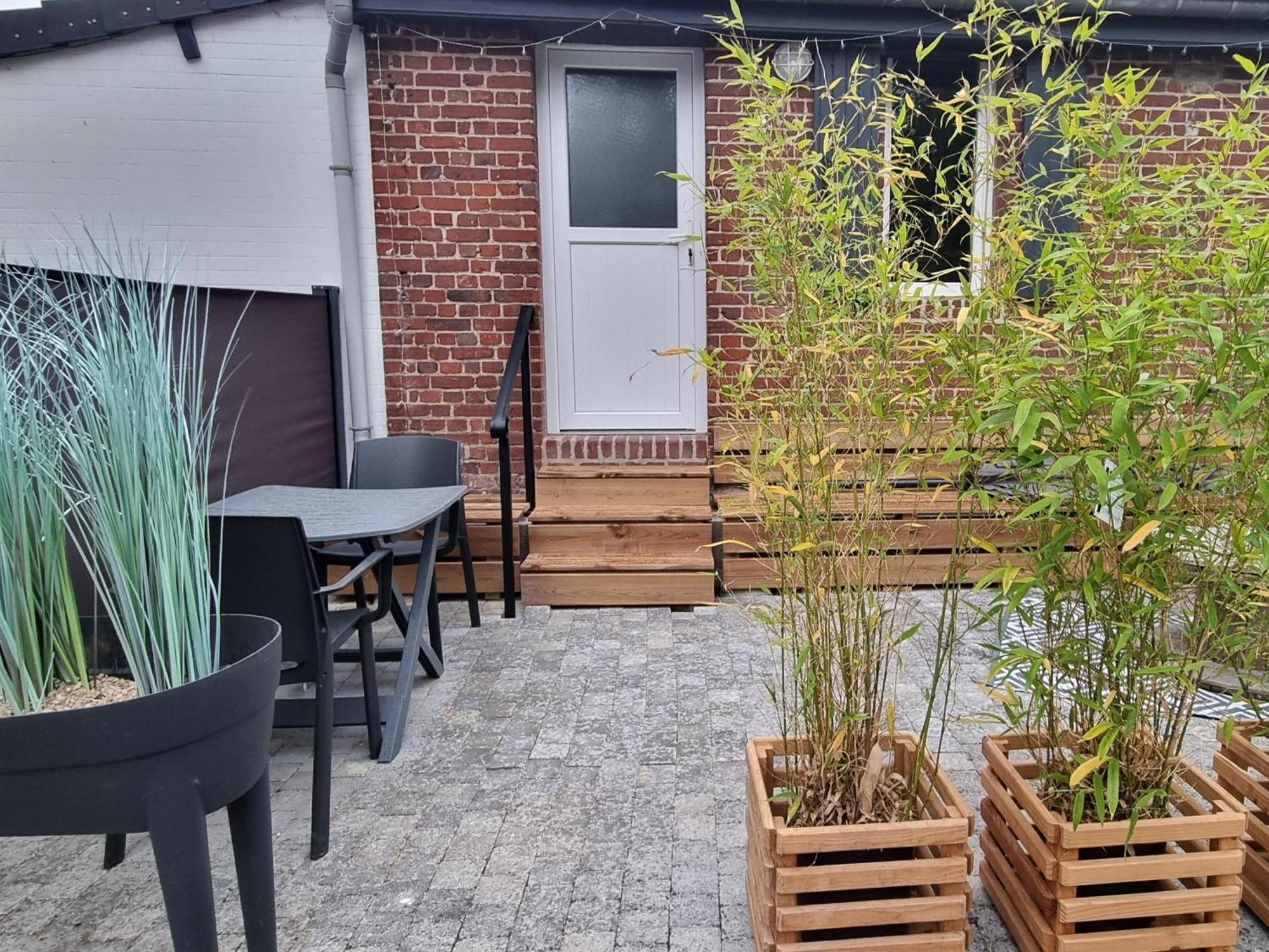 Studio indépendant avec terrasse vue jardin Beauchamps  Chambre photo